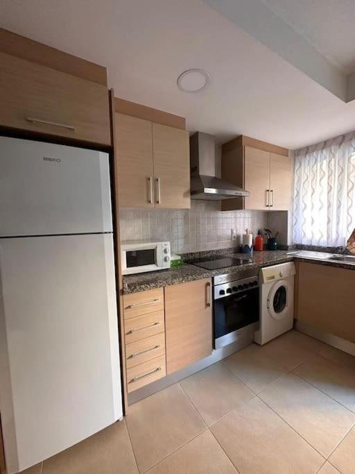 Piso En Gandia Apartment Bagian luar foto